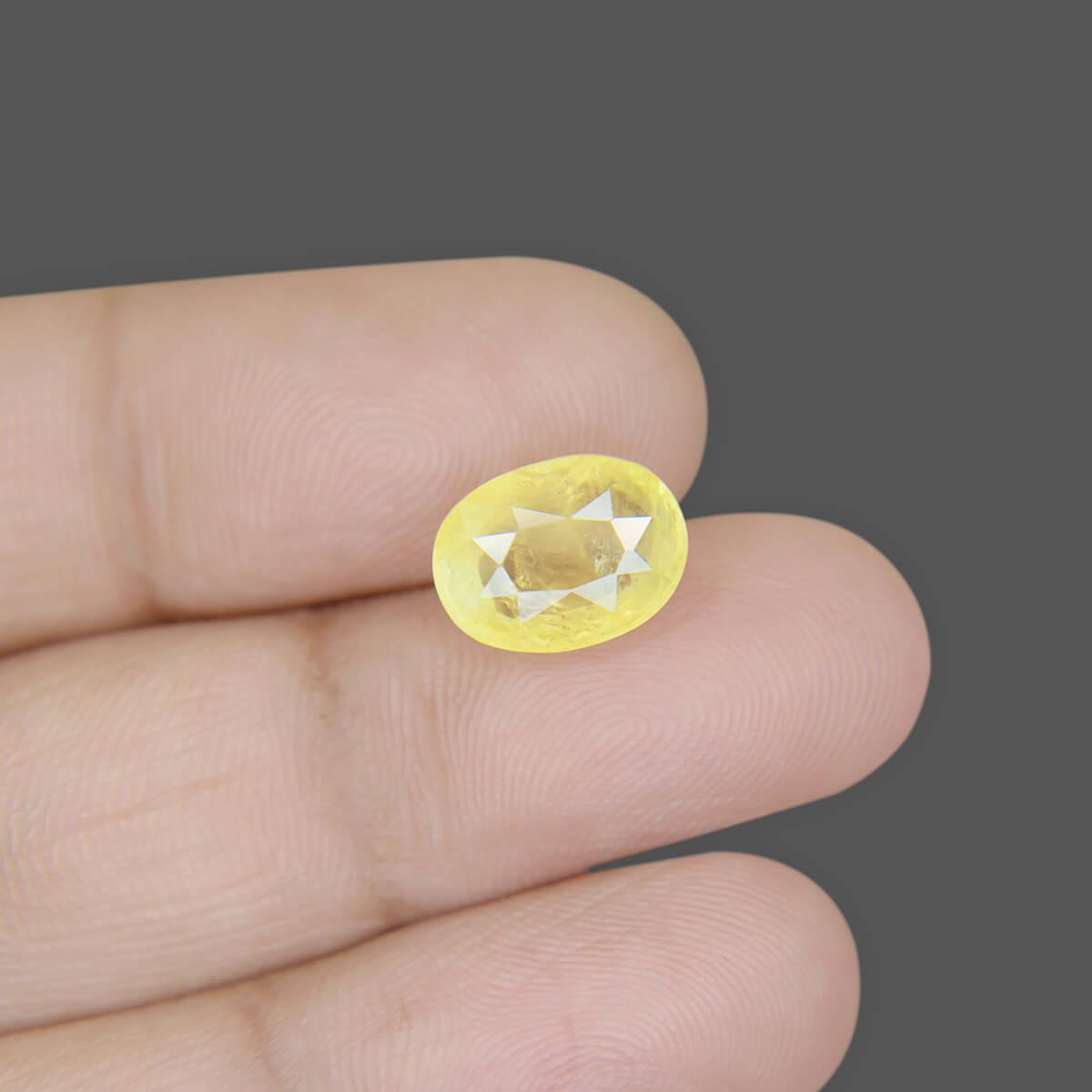 Yellow Sapphire - 6.70 Carat