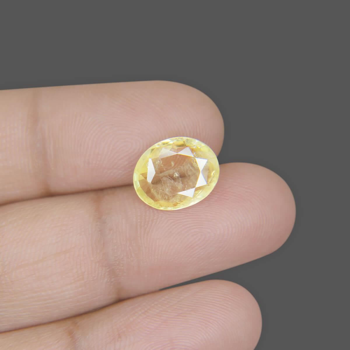 Yellow Sapphire - 5.70 Carat