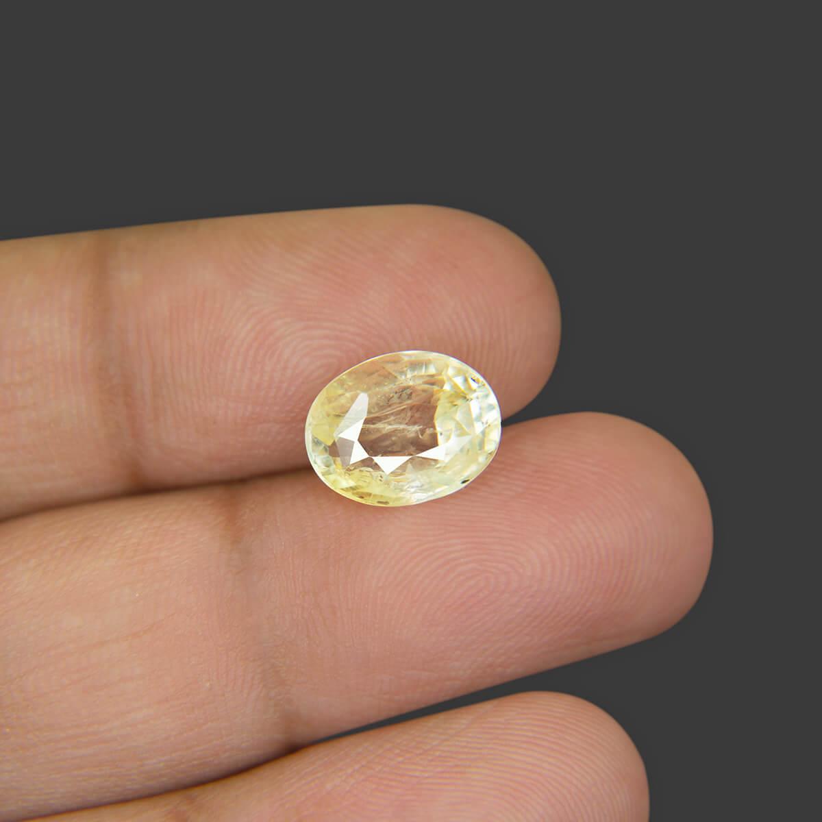 Yellow Sapphire - 5.04 Carat
