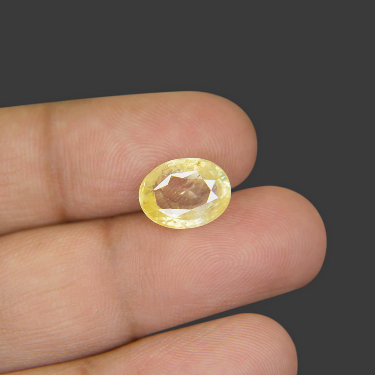 Yellow Sapphire - 7.31 Carat