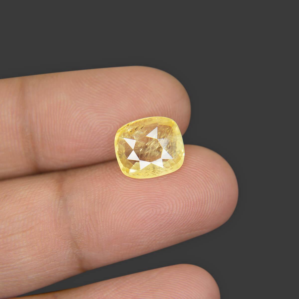 Yellow Sapphire - 5.55 Carat