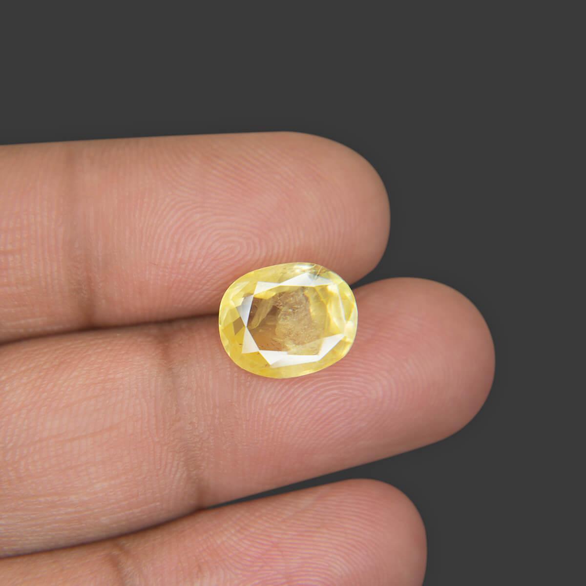 Yellow Sapphire - 5.42 Carat