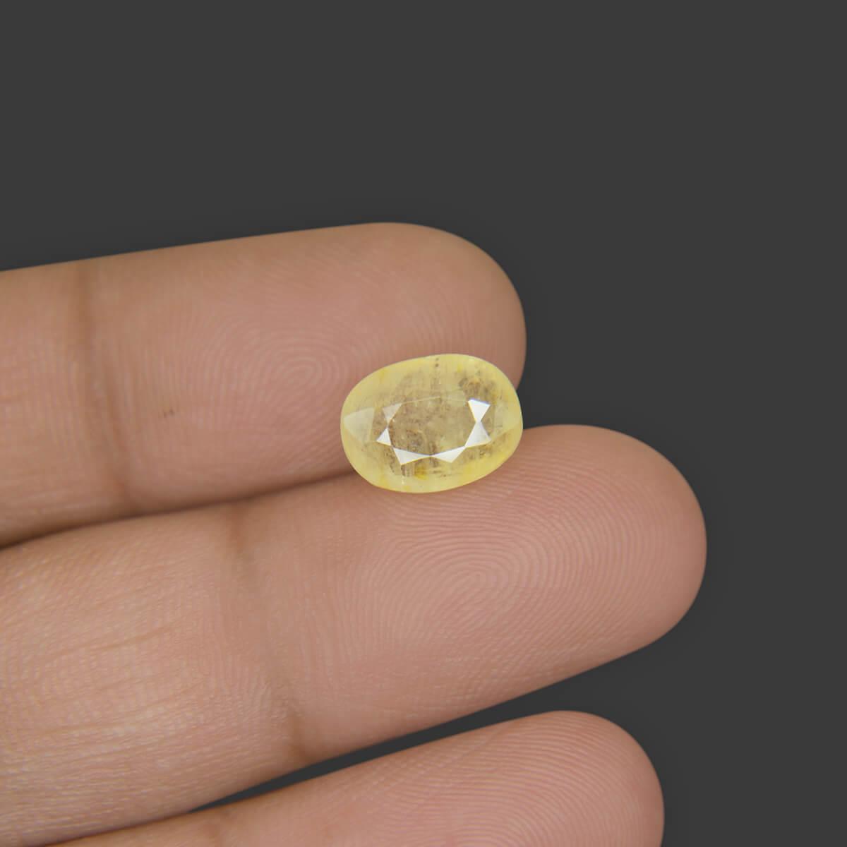 Yellow Sapphire - 5.84 Carat