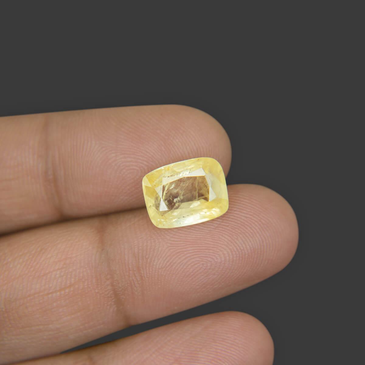 Yellow Sapphire - 6.63 Carat