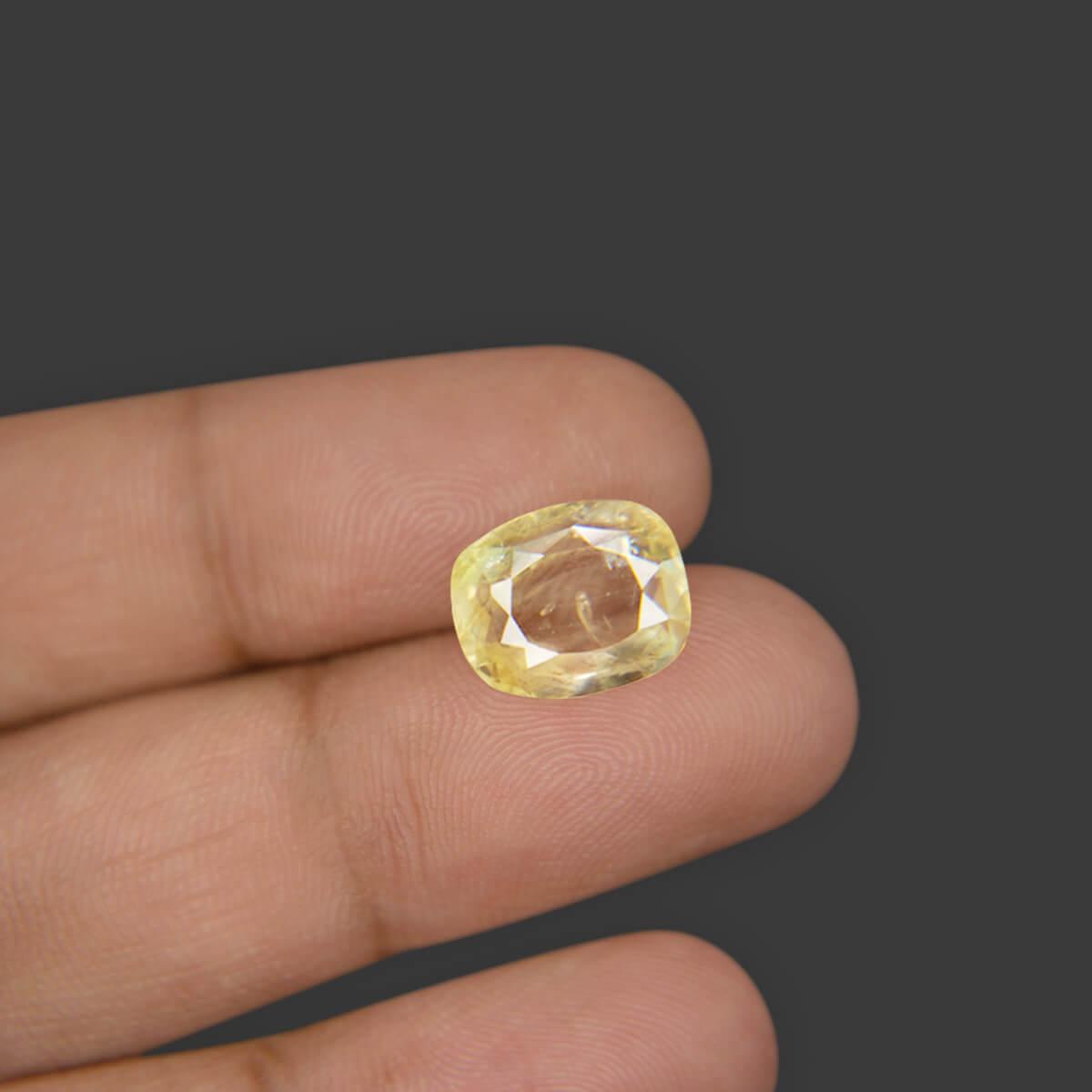 Yellow Sapphire - 5.74 Carat
