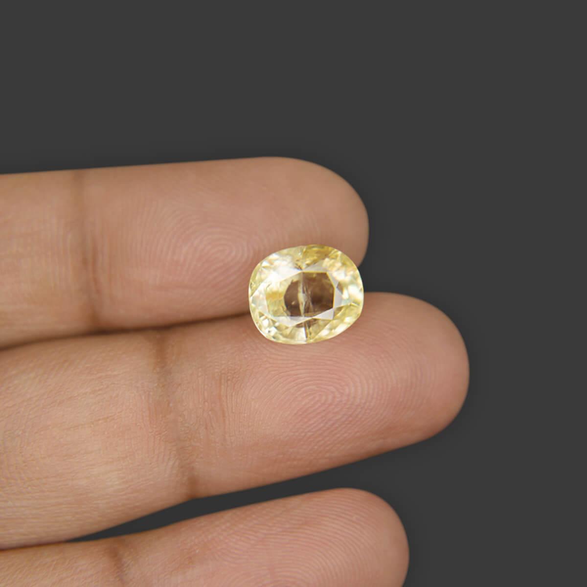 Yellow Sapphire - 4.85 Carat