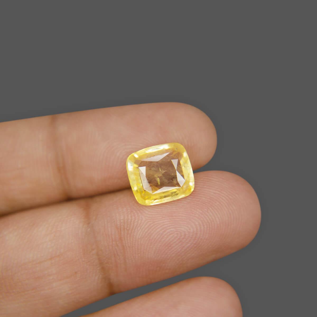 Yellow Sapphire - 5.04 Carat