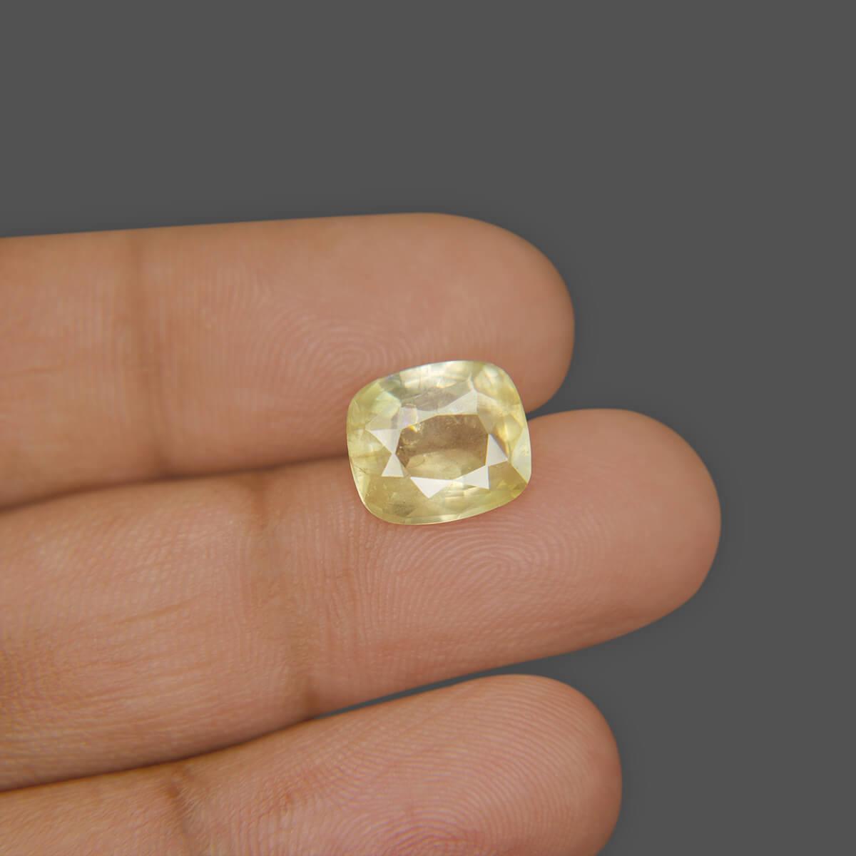 Yellow Sapphire - 5.65 Carat