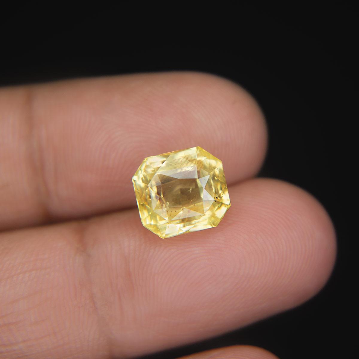 Yellow Sapphire - 7.12 Carat