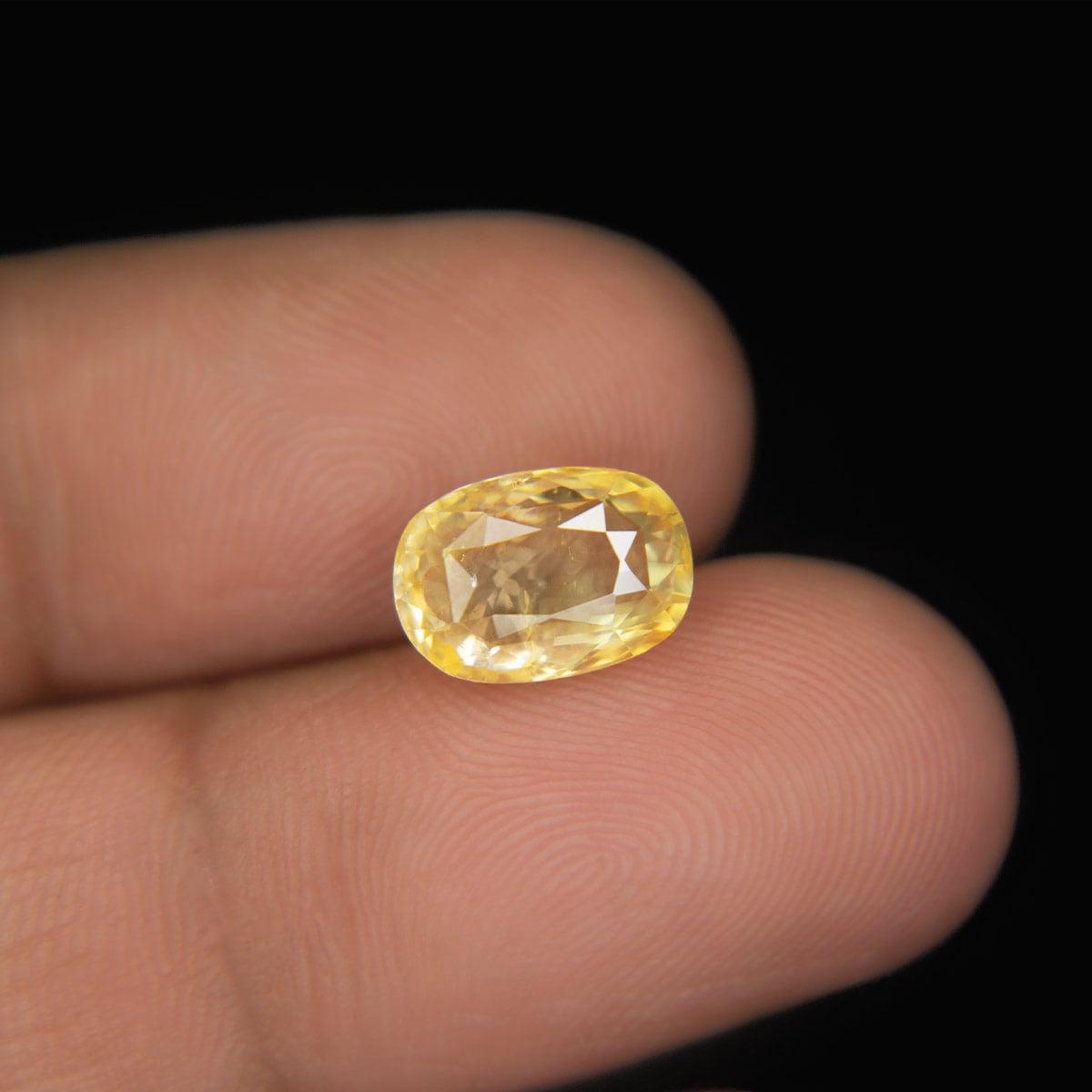 Yellow Sapphire - 5.03 Carat