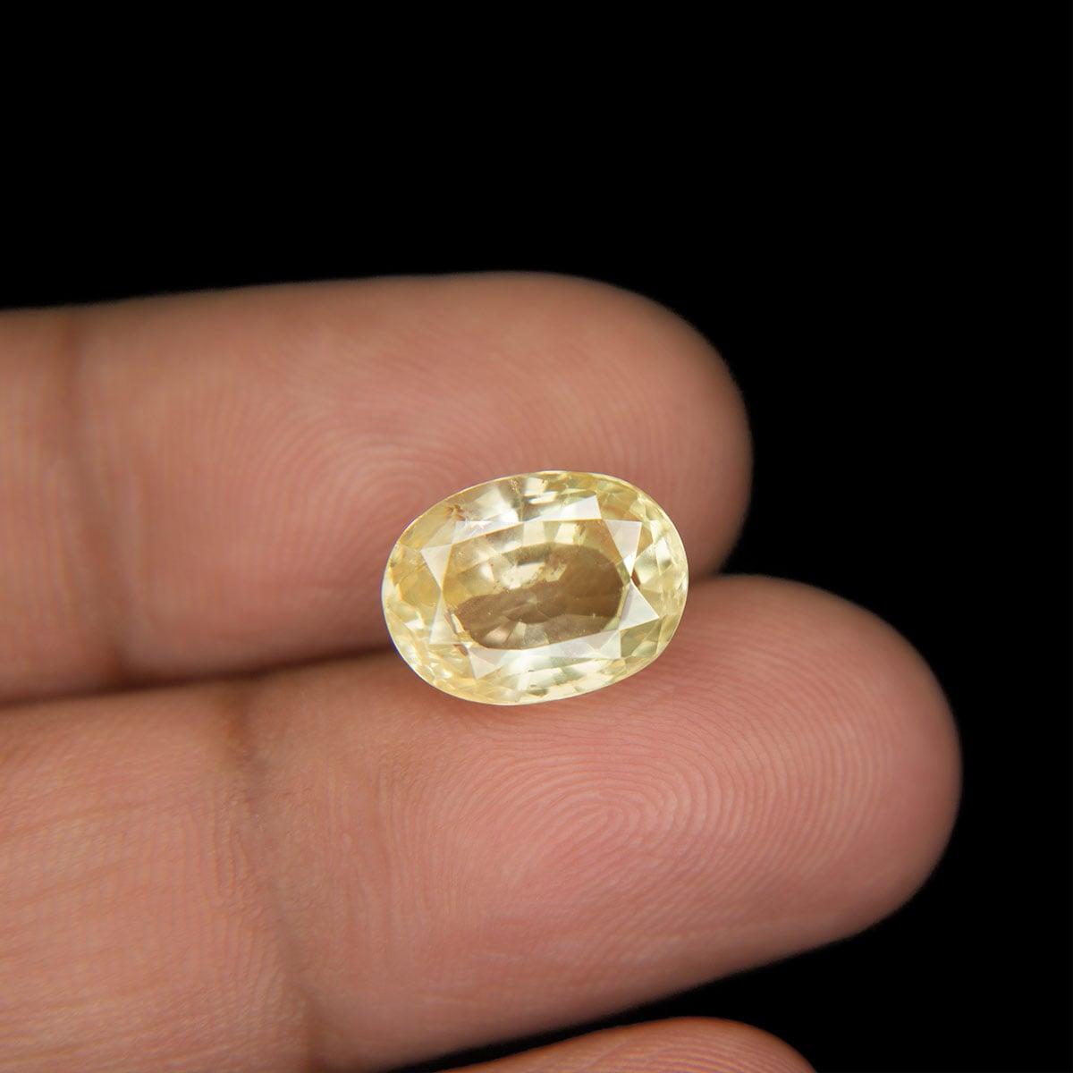 Yellow Sapphire - 7.04 Carat