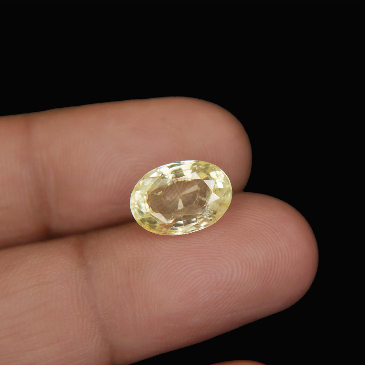 Yellow Sapphire - 6.56 Carat
